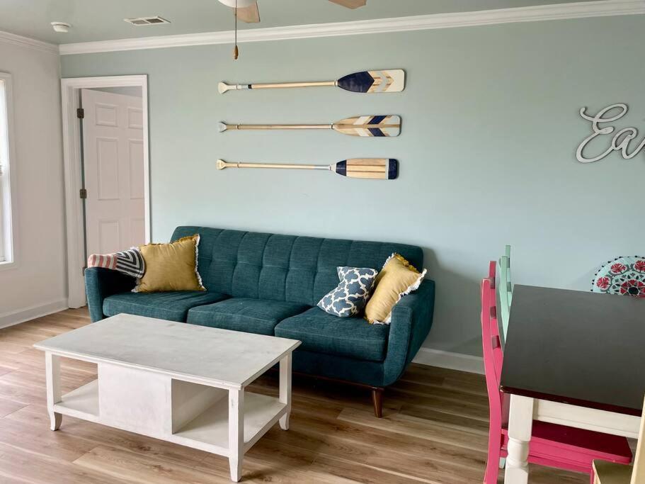 3 Bedroom Condo, Ocean Views & Short Walk To Beach! Oak Island Zewnętrze zdjęcie