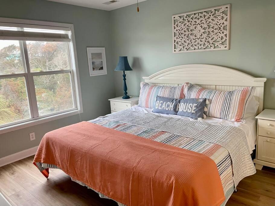 3 Bedroom Condo, Ocean Views & Short Walk To Beach! Oak Island Zewnętrze zdjęcie