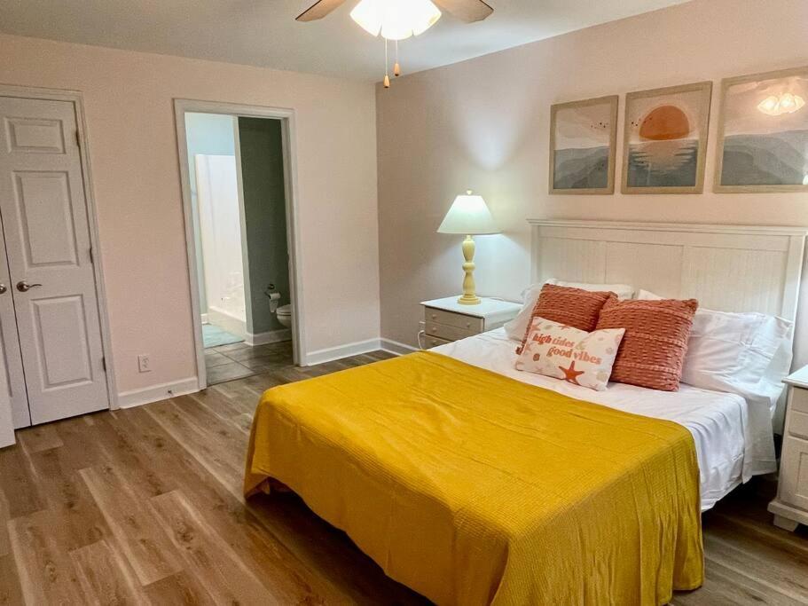 3 Bedroom Condo, Ocean Views & Short Walk To Beach! Oak Island Zewnętrze zdjęcie
